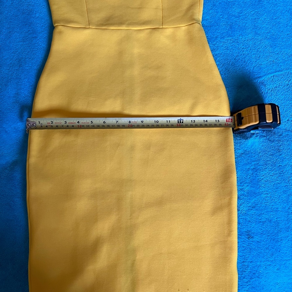 Yellow one shoulder bodycon dress 💛🌟 - Picture 11 of 16